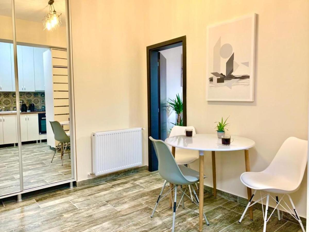יאשי Designed Like Home Apartment Near Palas Mall מראה חיצוני תמונה